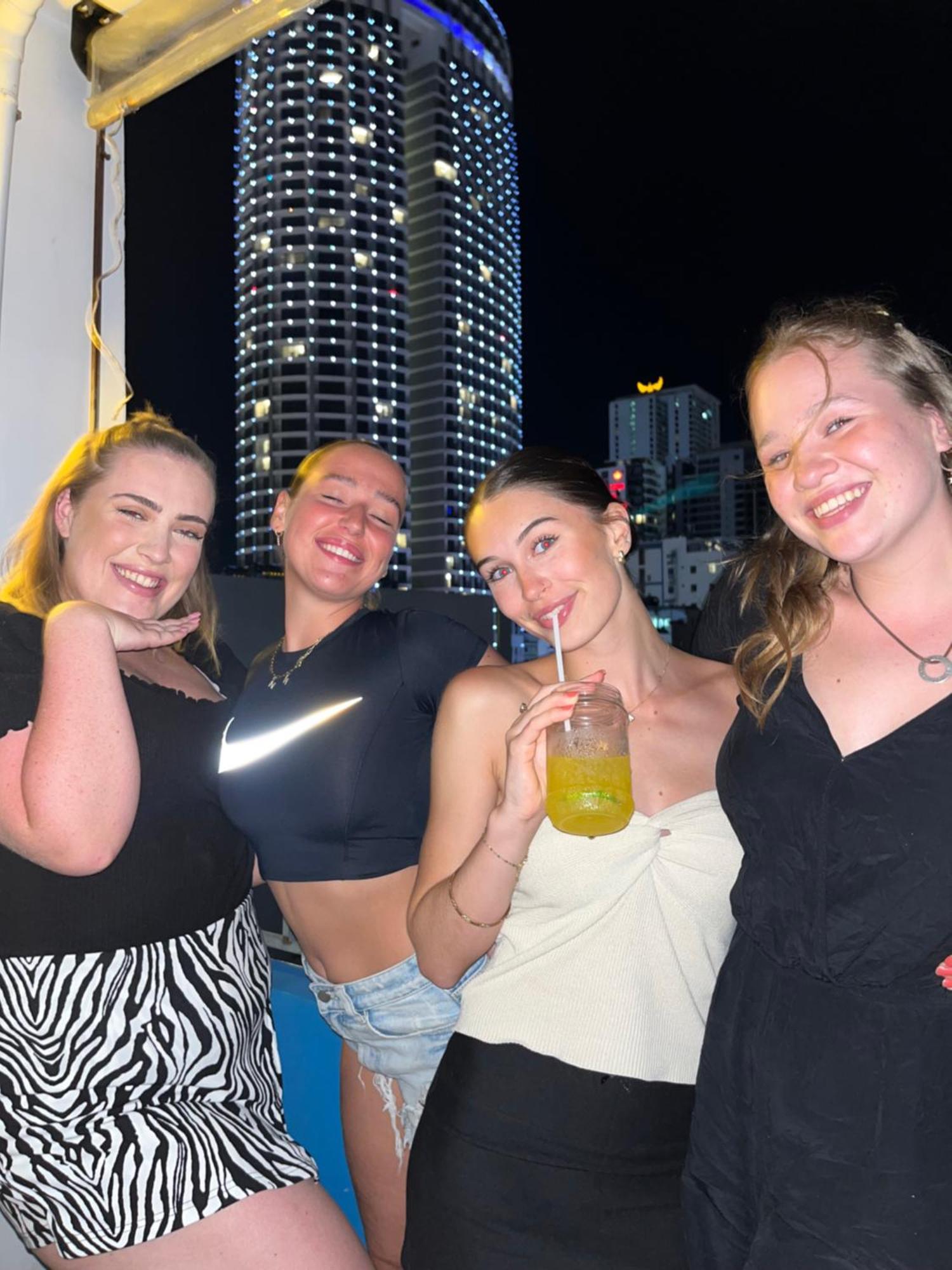 Bondi Backpackers Nhatrang Nha Trang Exterior foto